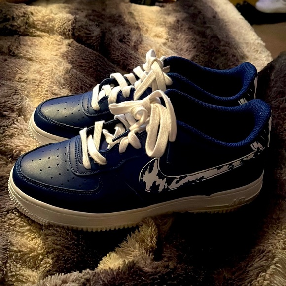 Nike Air Force 1’s - Picture 3 of 3
